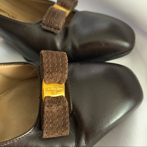 Salvatore Ferragamo Brown Leather Low Heels - Picture 2 of 6